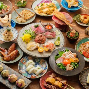 名物「地鶏の鶏刺し付き」大人が喜ぶ。旅鶏のプレミアム宴会コース